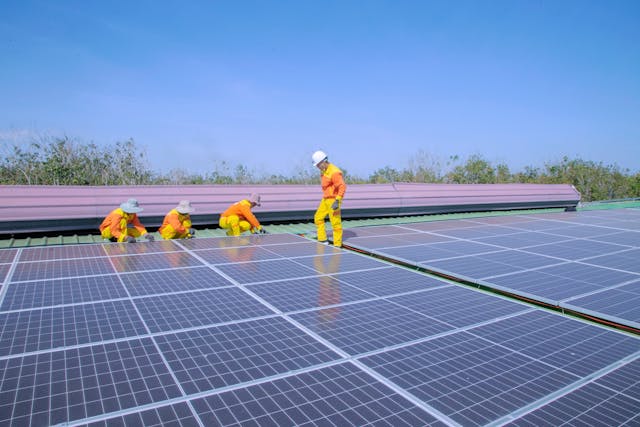 Commercial Solar System Maintenance Services