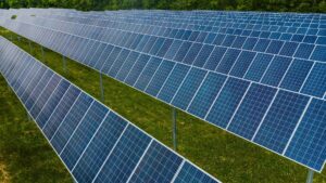Types-of-Solar-Power-Systems-Advantages-and-Disadvantages-Explained